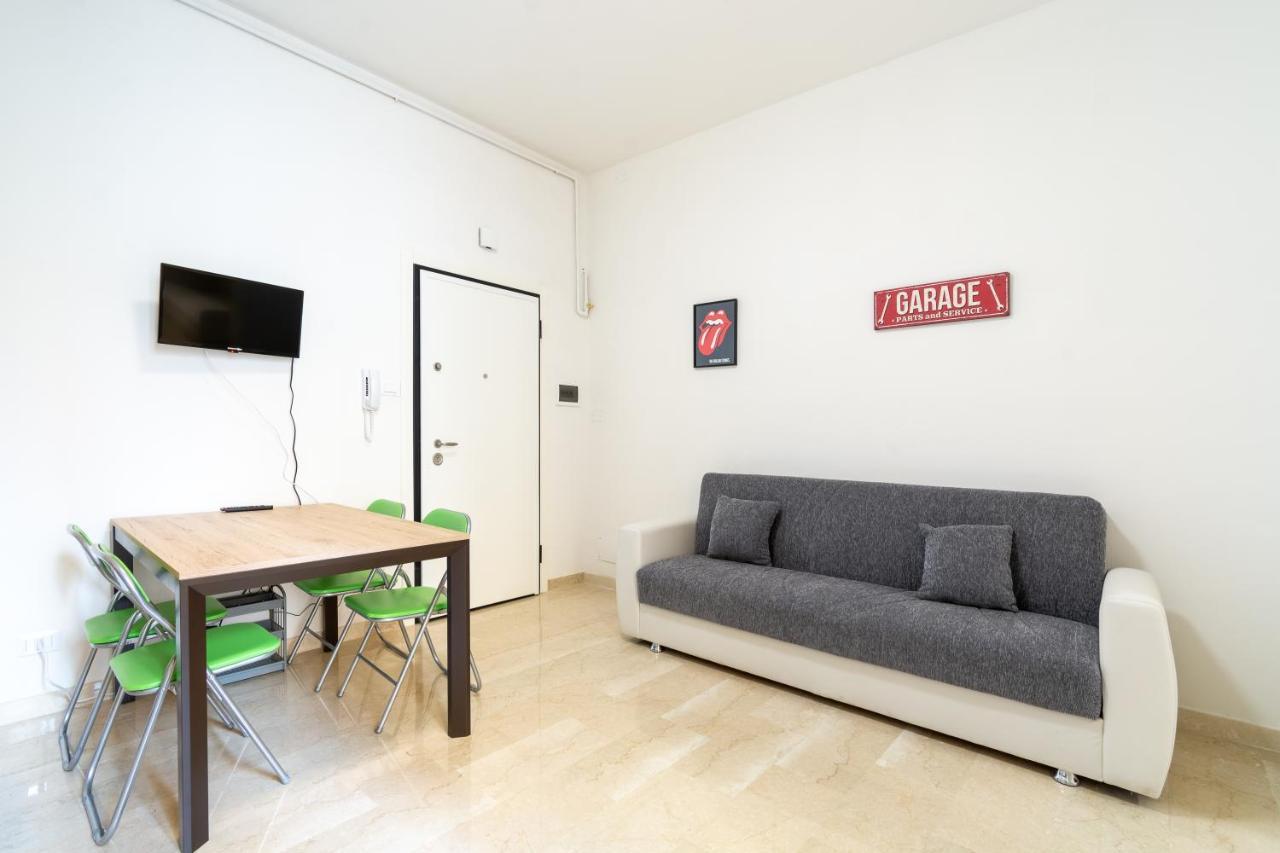 Housmart San Carlo 17 Bolonha